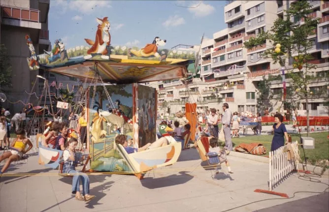 gelebte_utopie_terassenhaussiedlung_fest_1971.jpg