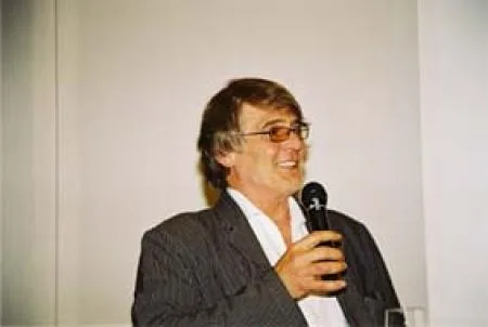 030525_nuss.jpg