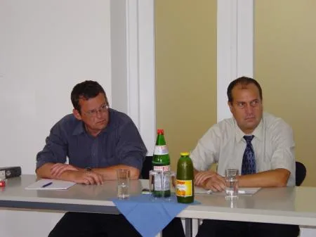 030703_aikwbf_03.jpg