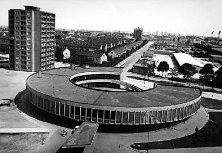 bratislavaeinkaufszentrum.jpg