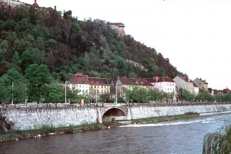 05_74_mur01.jpg