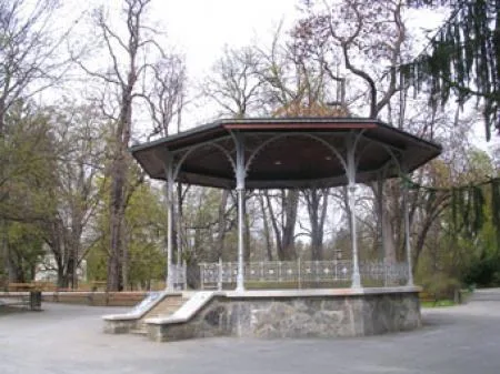 musikpavillonstadtparkgraz.jpg