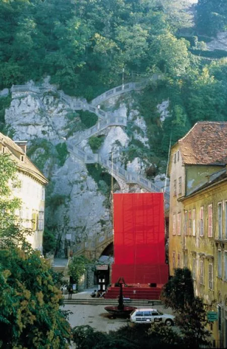 giencke_rote_bhne.jpg
