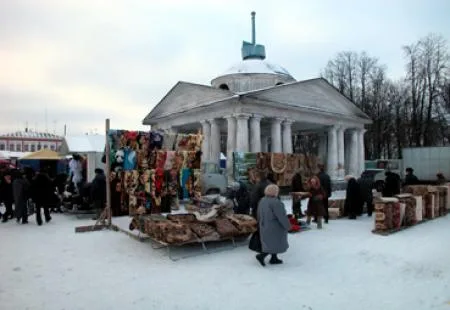 rus_72_markt_shuja.jpg