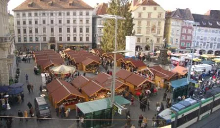 hauptplatz_leer.jpg