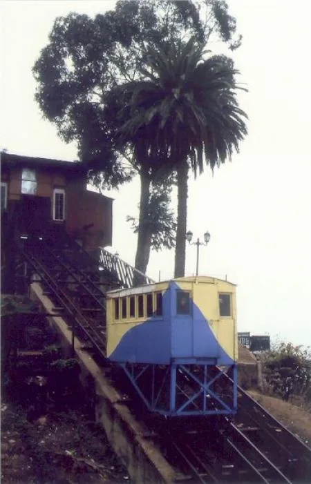 valparaiso_cablecar.jpg