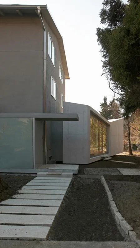 09_househ.jpg