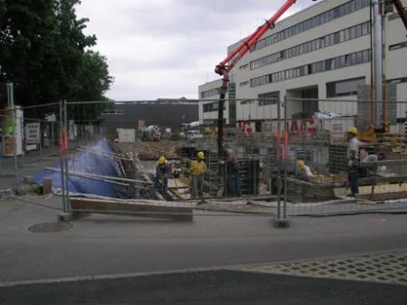 elisabeth_lechner_vorplatz_fh.jpg
