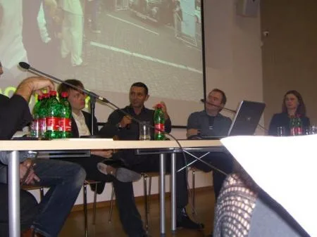 250107_aut_discussions_09.jpg