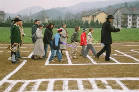 kinderwohnhaus_arnfels_fuehrung04.jpg