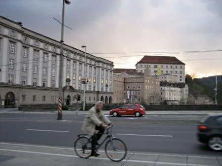 linz_09_14_brucke_br.kopf_schloss.jpg