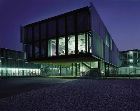 bhp_07_uni_krems.jpg