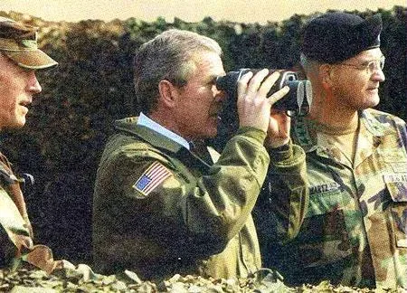 sonntag_201_bush.jpg