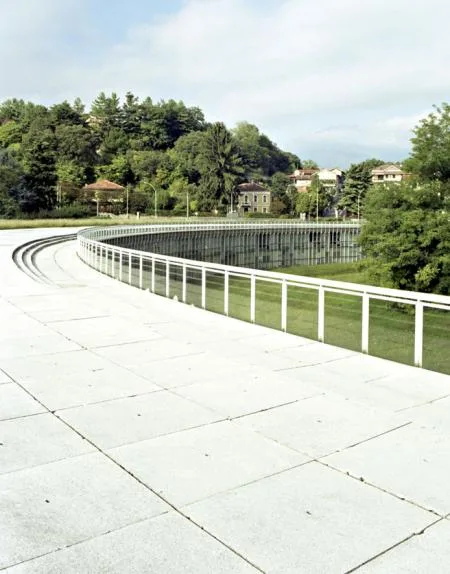 k_wallmueller_buch_detours_rivrea.damm.bearb.jpg
