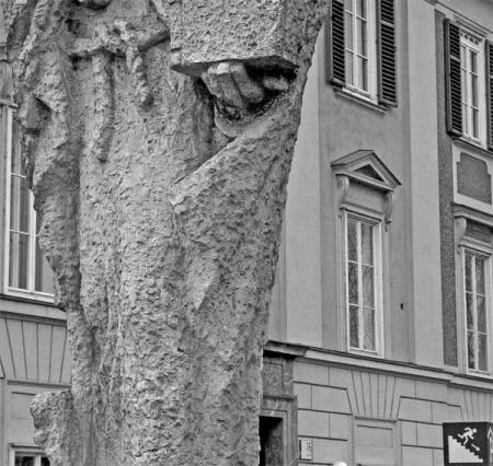 nikolaiplatz.jpg