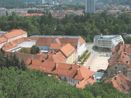 pavoreal_schlulz_perspektive_schlossberg_kopie.jpg
