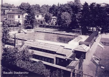 grancy_margarethenbad_ausstellung_stadtarchiv2.jpg
