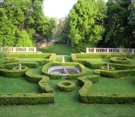 sonntag_235_3_park_schloss_neuwaldegg_img_9499a.jpg