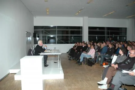 hda_eisenman05.jpg