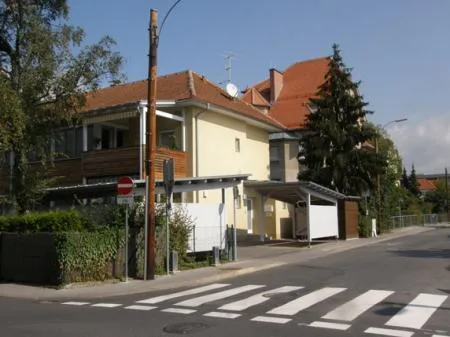 lechner_orf_bild_11_neubauten_an_marburgerstr_r.hans_bartschstr.jpg