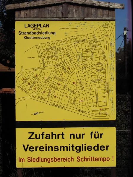 antje_strandbaeder_3_lageplan_der_als_verein_organisierten_strandbadsiedlung_klosterneuburg.jpg