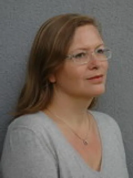 hda_eva_guttmann_portrait_gross.jpg