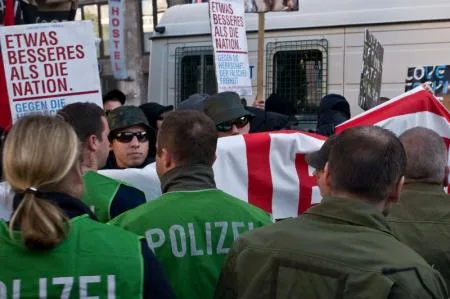 sonntag_305_autonomendemorosaluxembu.jpg
