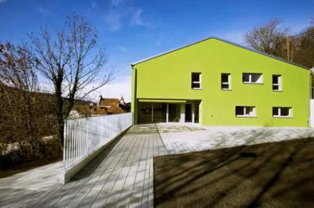 angeringer_jugenswohnhaus_leb_idris_titel.jpg