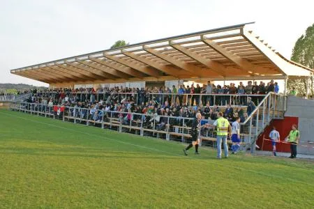 bad_blumau_stadion_foto_gemeinde.jpg