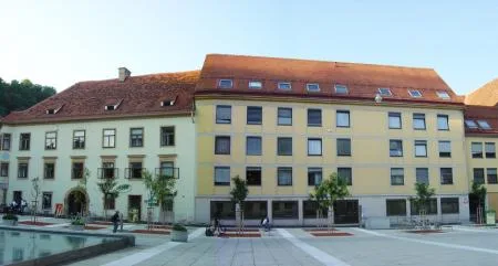 grabner_karmeliterhof_02_bestand.jpg