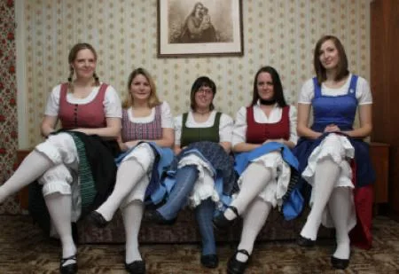 eisenerzart_k_almentour_frauenzimmer.jpg