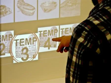 gruber_ortlos_london_interaktivesdisplay.jpg