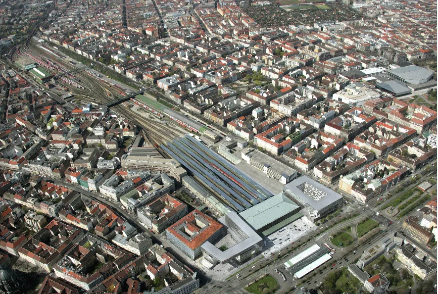radner_vortrag_seiss_wbahnhof.gif