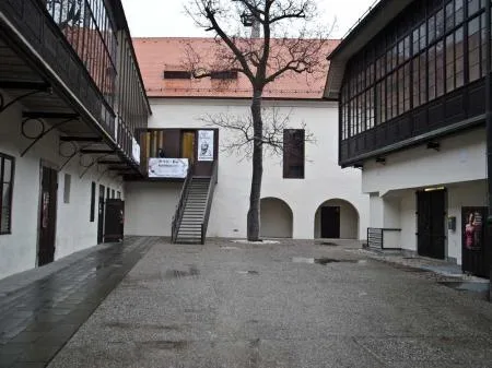 gruber_maribor_2012_5_hauptquartiermaribor12.jpg