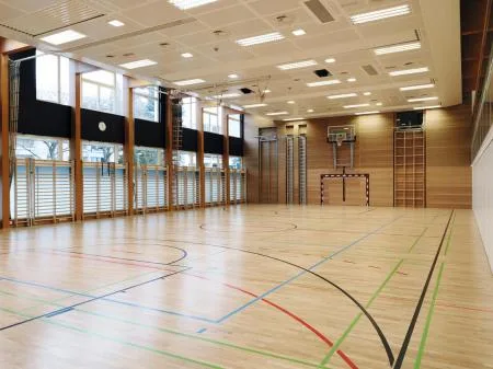 forstschule_bruck_turnhalle_2_ditz_fejer_kl.jpg