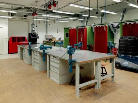 forstschule_bruck_werkstatt_ditz_fejer_kl.jpg