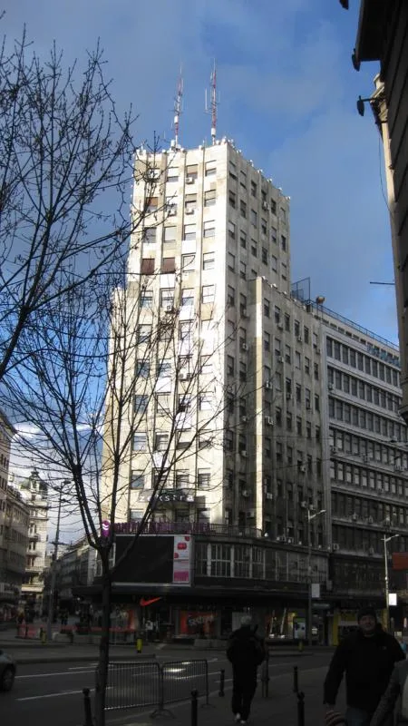 tschavgova_belgrad_05_albania_palast.jpg
