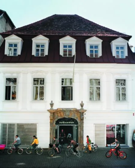 lap_08_thinnfeld_exterior.jpg