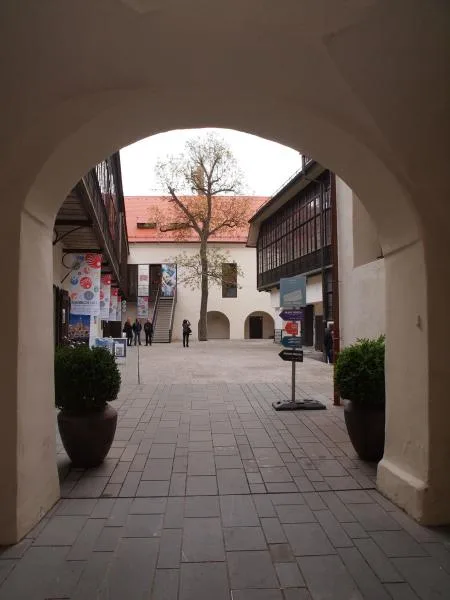 festivalzentrum_03.jpg