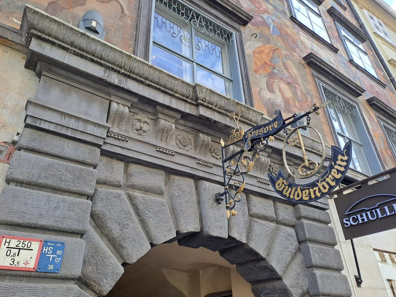 bild_9_herrengasse_3_portal.jpg