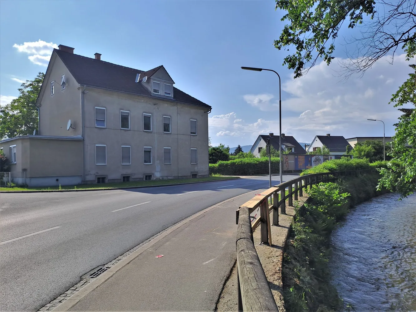 © Peter Laukhardt bild_5_puchstrasse_124_ehm._mauthaus.jpg