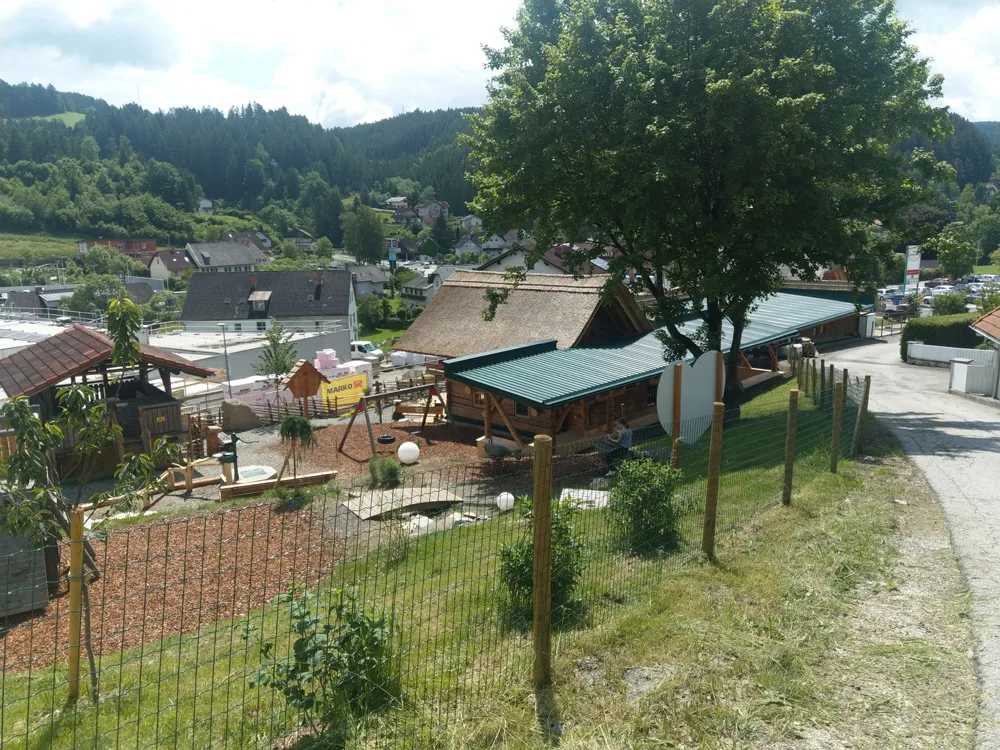 bild_10_edlseer_alm_von_oben.jpg