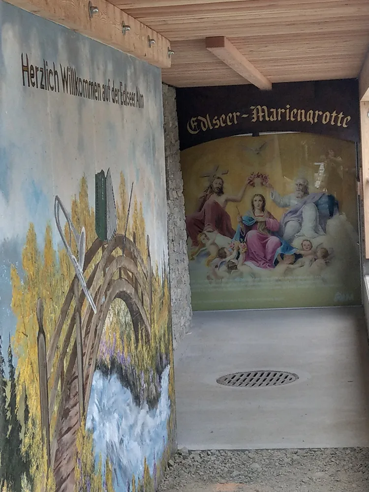 bild_7_mariengrotte_im_untergeschoss_der_alm_.jpg