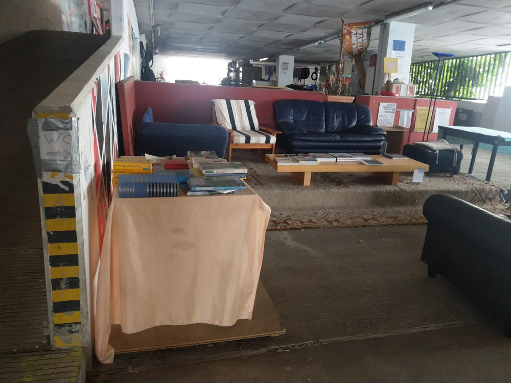 Garage Grande -Nachbarschaftscafe