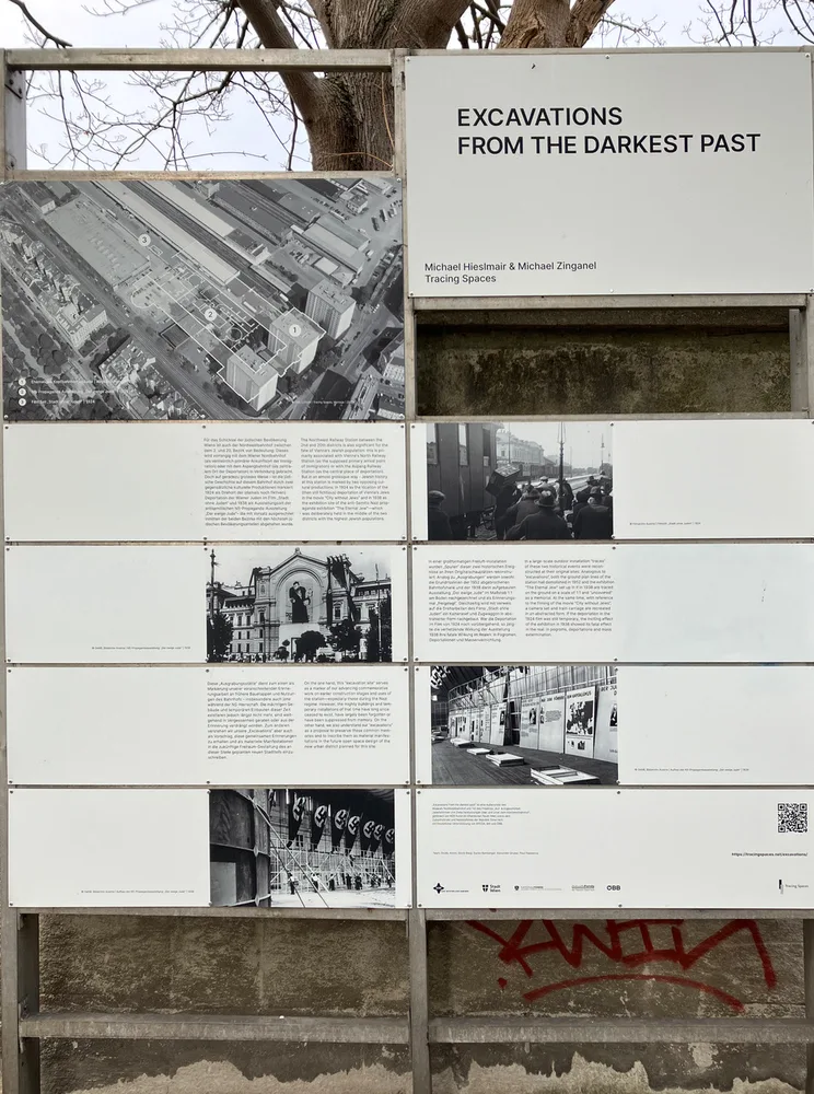 © Isabella Marboe
Quelle: Isabella Marboe Ausstellungstafeln der Ausstellung Excavations