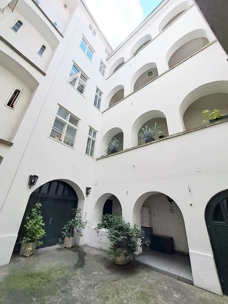 Stempfergasse 1. Arkade, Graz 2024