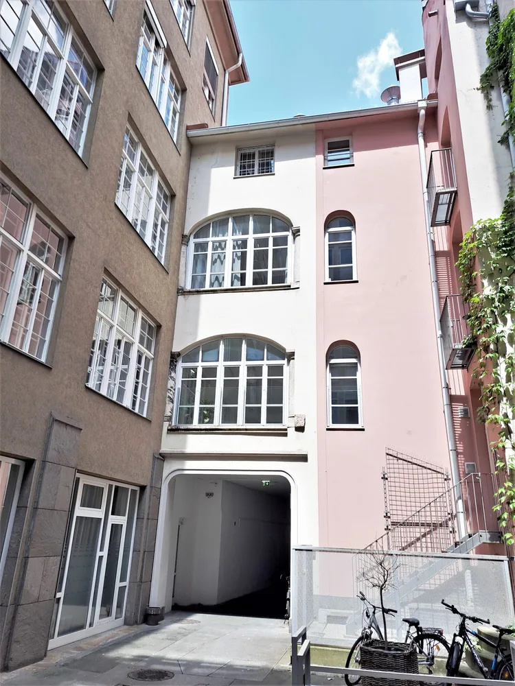 Stempfergasse 1. Arkade, Graz 2024