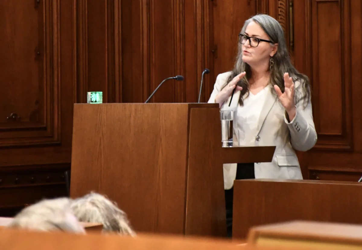 © Jakob Bock Gertraud Strempfl-Ledl am Podium, Forum Mehr Zeit für Graz, 2024