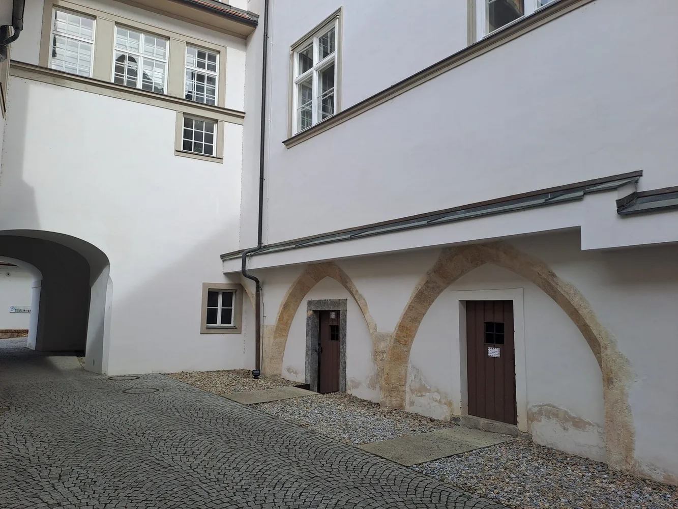 Bild 10 Hofgasse 15, gotische Arkaden