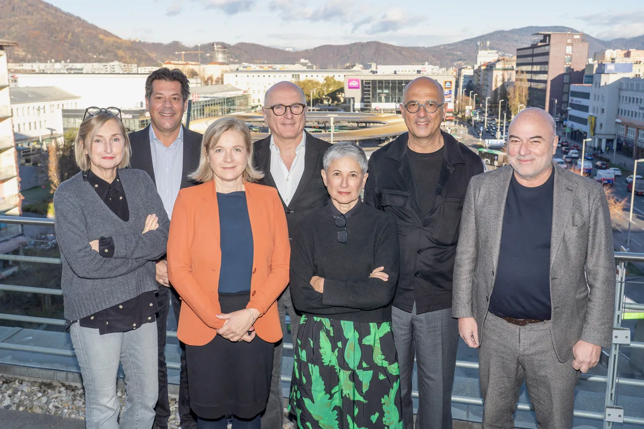 Pressekonferenz Gruppenfoto